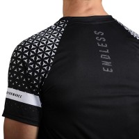 Camiseta Endless Feisty Geo Preto Branco